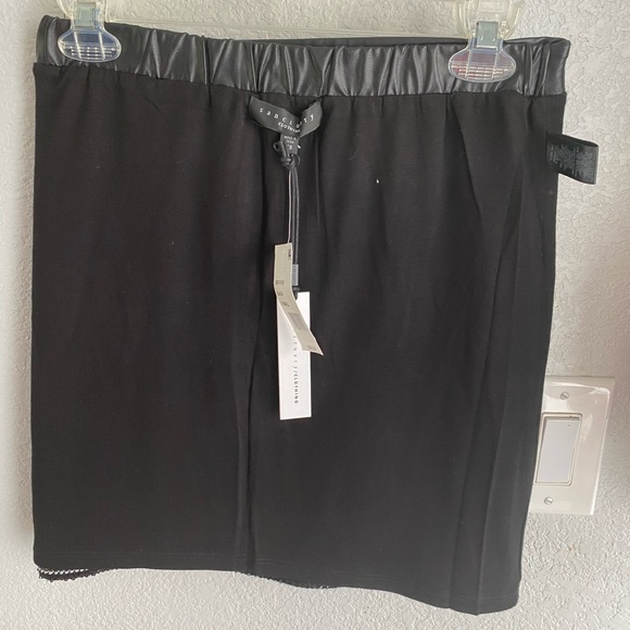 Sanctuary Knit Sequin Mini Skirt, Size XS - Picture 4 of 11